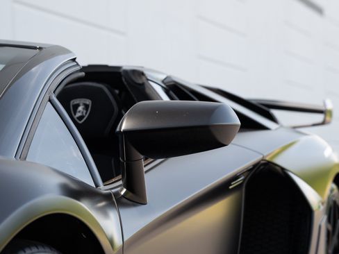 Used 2020 Lamborghini Aventador SVJ AWD/4WD image 35