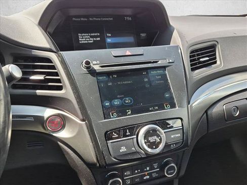 Used 2019 Acura ILX FWD image 12
