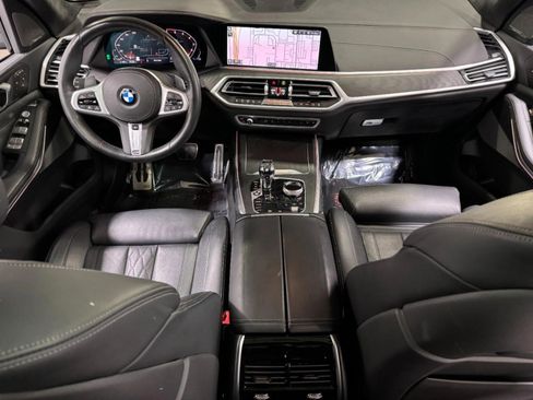 Used 2021 BMW X7 M50i image 14