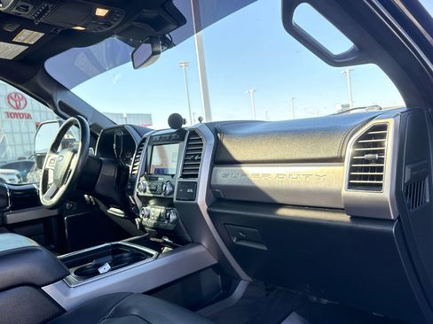 Used 2020 Ford F350 Platinum AWD/4WD image 16