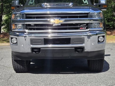 Used 2018 Chevrolet Silverado 2500 LTZ w/ Duramax Plus Package image 12