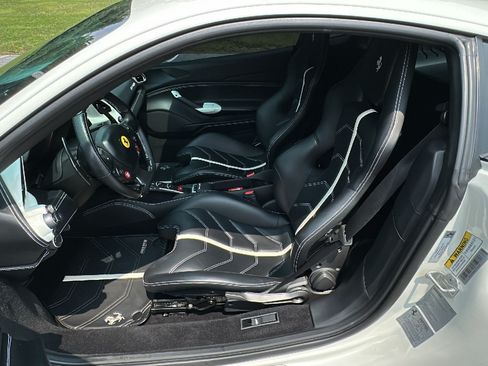 Used 2017 Ferrari 488 GTB RWD image 21