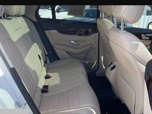 Used 2016 Mercedes-Benz GLC 300 4MATIC image 12
