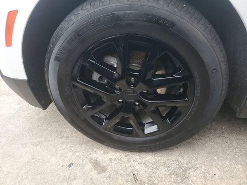 Used 2023 Chevrolet Equinox LT FWD image 7