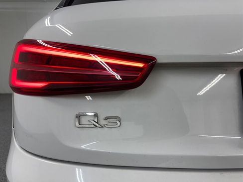 Used 2017 Audi Q3 2.0T Prestige image 11