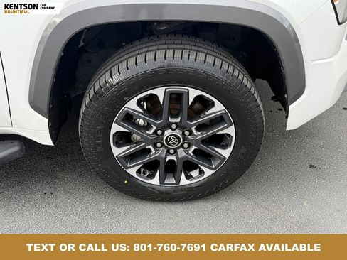 Used 2024 Toyota Tundra Limited w/ Power Package AWD/4WD image 14
