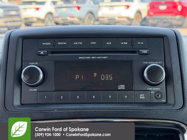 Used 2015 Dodge Grand Caravan American Value Package FWD image 25