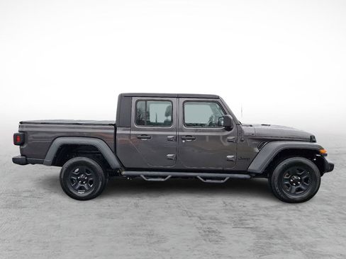 Used 2022 Jeep Gladiator Sport image 6