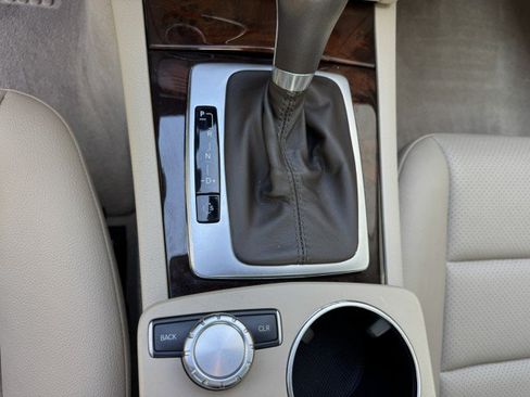 Used 2014 Mercedes-Benz C 250 Sedan image 29