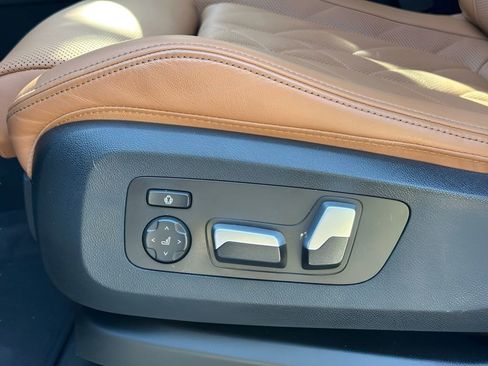 Certified 2024 BMW X5 sDrive40i w/ Premium Package RWD image 12