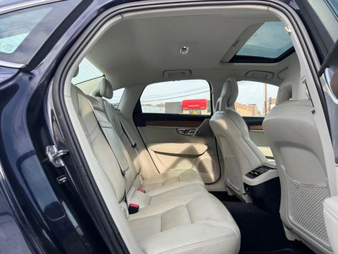 Used 2017 Volvo S90 T6 Inscription w/ Vision Package image 12