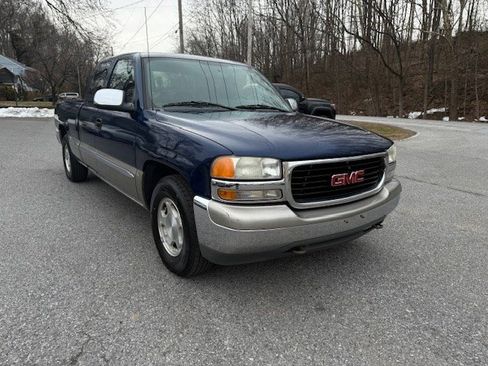 Used 2000 GMC Sierra 1500 2WD Extended Cab image 2