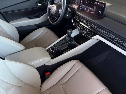Used 2023 Honda Accord EX-L image 17