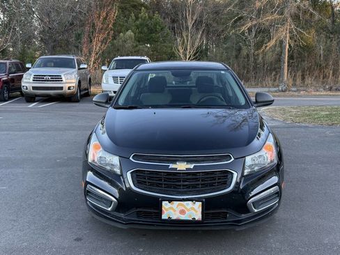 Used 2016 Chevrolet Cruze LS image 2