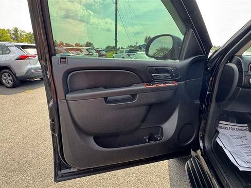 Used 2013 Chevrolet Suburban LT AWD/4WD image 32