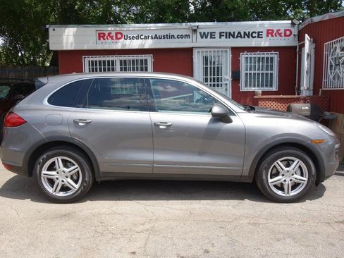 Used 2011 Porsche Cayenne S image 8