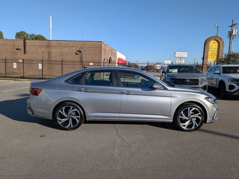New 2026 Volkswagen Jetta SEL image 2