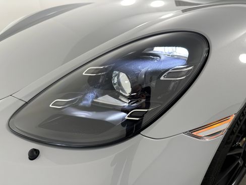 Used 2023 Porsche 718 Cayman GT4 image 24