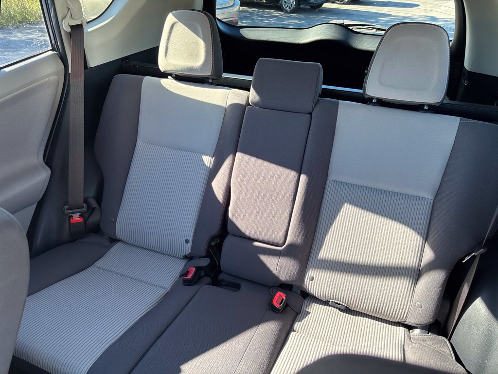Used 2013 Toyota RAV4 XLE AWD/4WD image 19