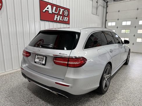 Used 2018 Mercedes-Benz E 400 4MATIC Wagon image 21