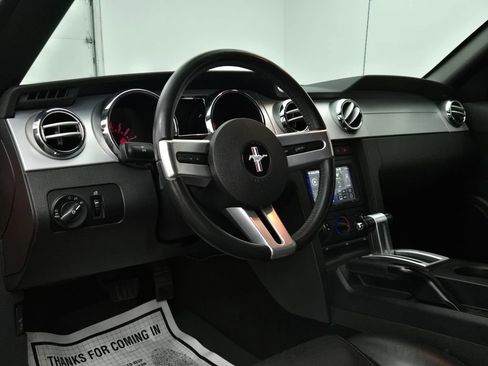 Used 2006 Ford Mustang GT Premium image 16
