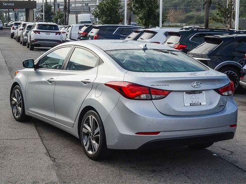 Used 2014 Hyundai Elantra Limited image 4
