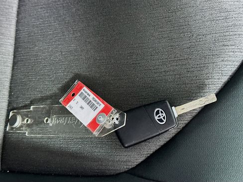 Used 2023 Toyota Camry LE image 32