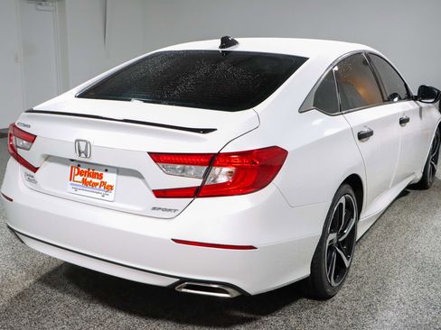 Used 2021 Honda Accord Sport image 7