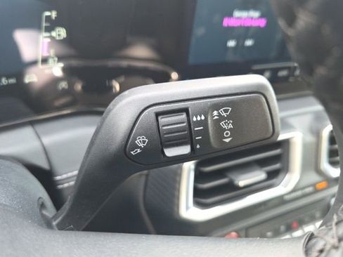 Used 2025 Ford Mustang Premium image 40