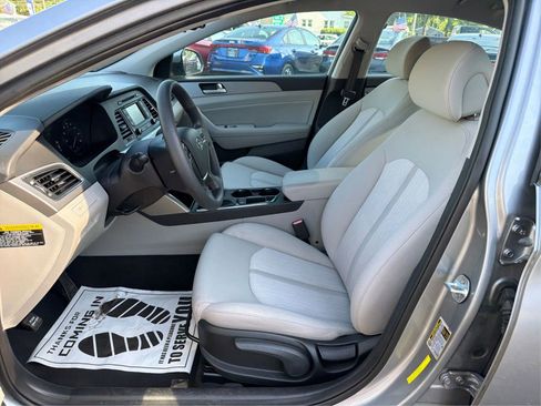Used 2016 Hyundai Sonata SE FWD image 9