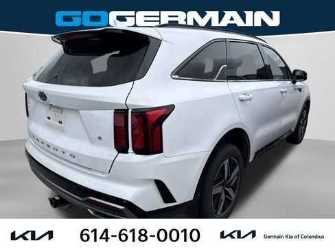 Used 2021 Kia Sorento S FWD image 4