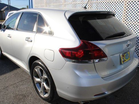 Used 2013 Toyota Venza XLE image 6