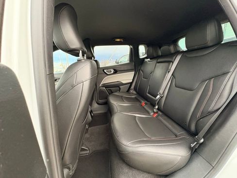 Used 2024 Jeep Compass Limited image 13