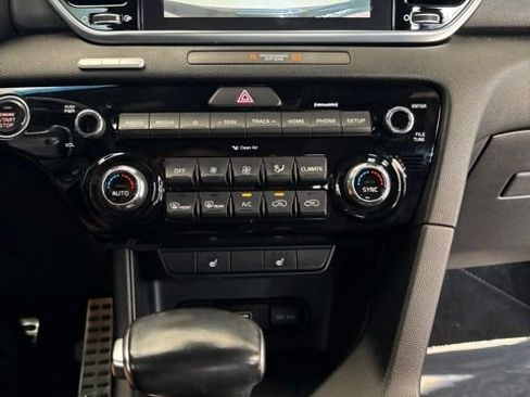 Used 2021 Kia Sportage S w/ S AWD Premium Package image 10