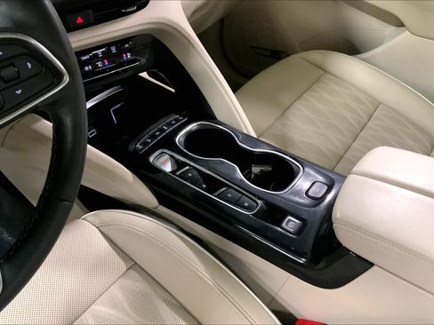 Used 2021 Buick Envision Avenir w/ Technology Package II AWD/4WD image 17