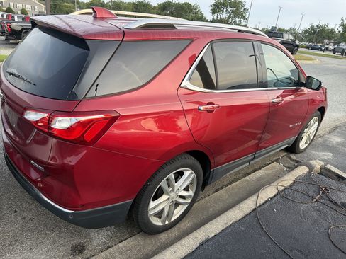 Used 2018 Chevrolet Equinox Premier FWD image 10