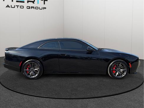 Used 2024 Dodge Charger Daytona Scat Pack w/ Plus Group AWD/4WD image 10