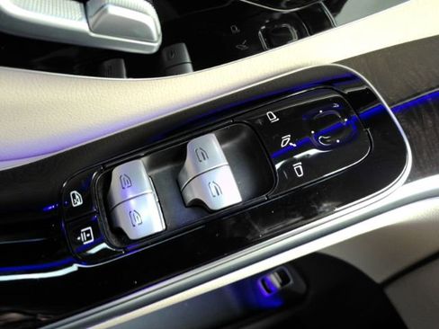 Used 2022 Mercedes-Benz S 500 4MATIC image 36