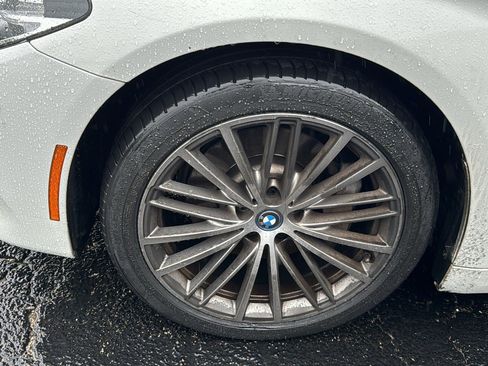 Used 2018 BMW 530e RWD image 6