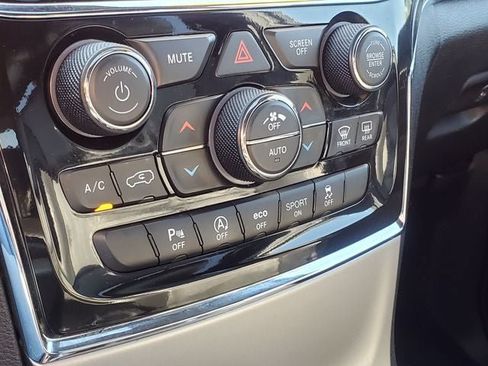 Used 2021 Jeep Grand Cherokee Limited AWD/4WD image 20