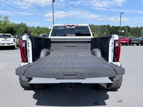 Used 2025 GMC Sierra 3500 Denali w/ Denali Reserve Package AWD/4WD image 9
