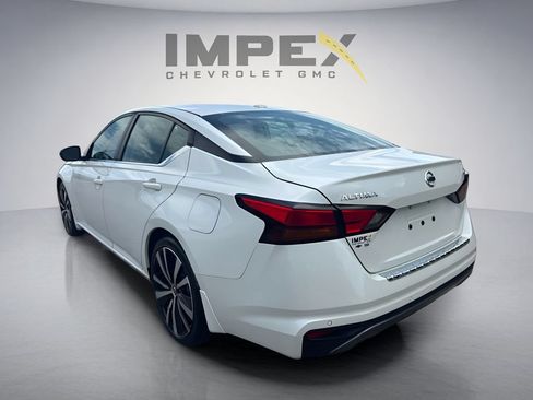 Used 2020 Nissan Altima 2.5 SR FWD image 3