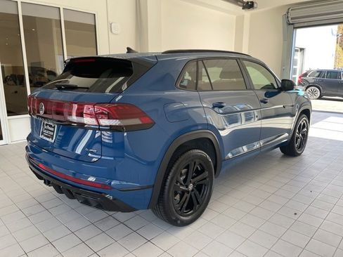 Used 2025 Volkswagen Atlas Cross Sport SEL R-Line image 4