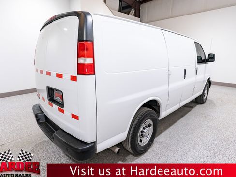Used 2021 Chevrolet Express 2500 RWD image 5