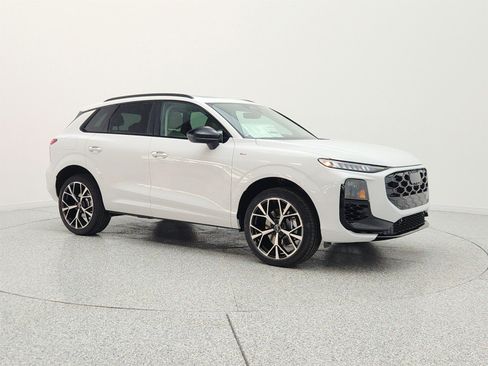 New 2026 Audi Q3 quattro 2.0T AWD/4WD image 3