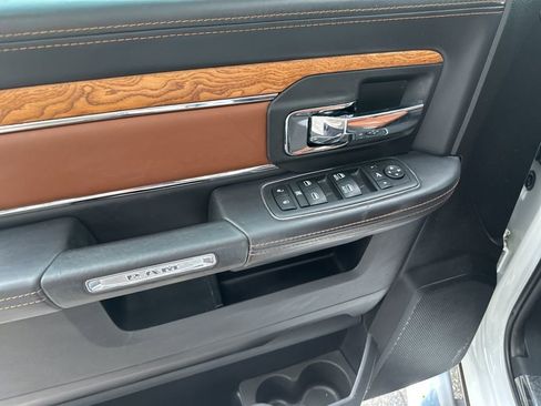 Used 2017 RAM 1500 Laramie Longhorn image 14