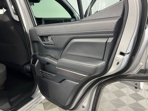 Used 2025 Toyota 4Runner SR5 image 28