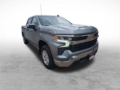 Used 2023 Chevrolet Silverado 1500 LT image 3