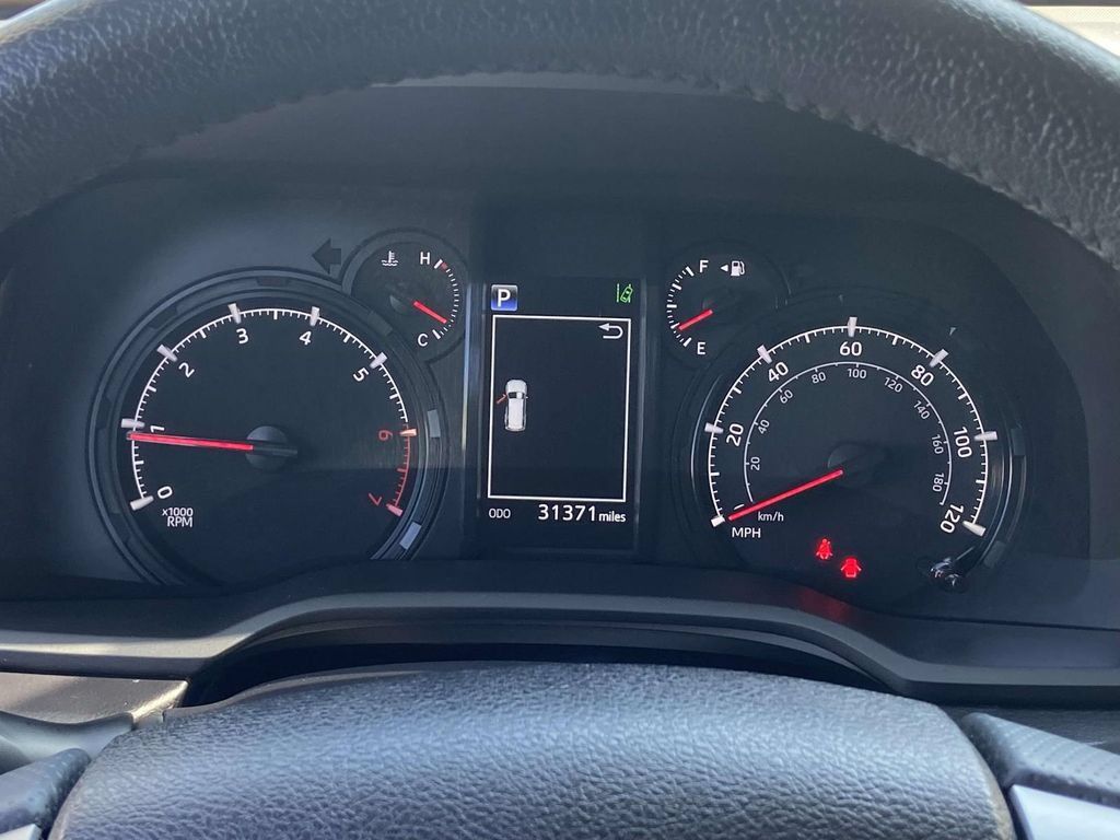 Used 2023 Toyota 4Runner SR5 Premium w/ Moonroof Package RWD image 35