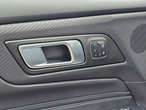 Used 2025 Ford Mustang Premium image 19